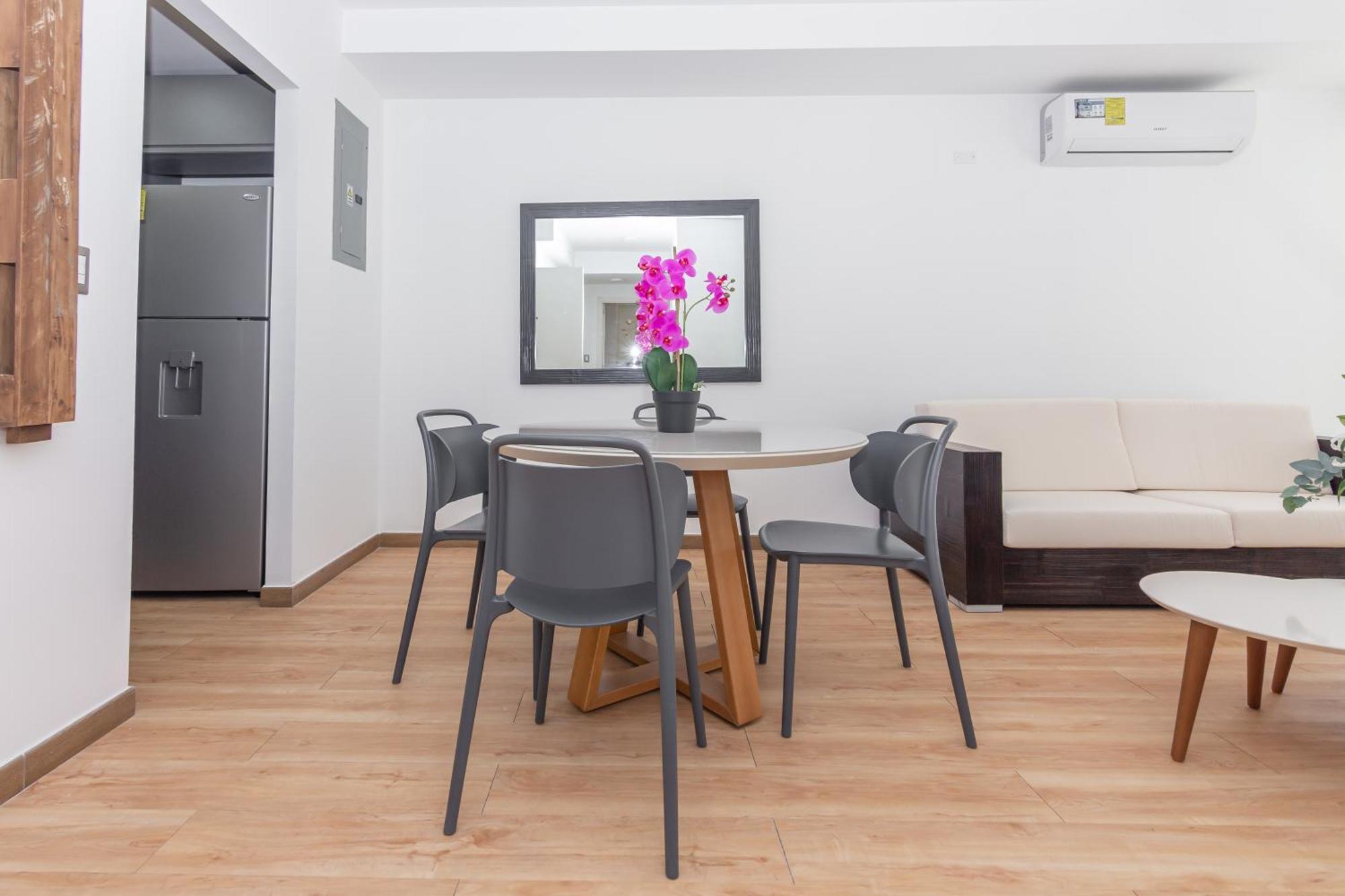 Boutique Apartments Panama Marbella Ngoại thất bức ảnh